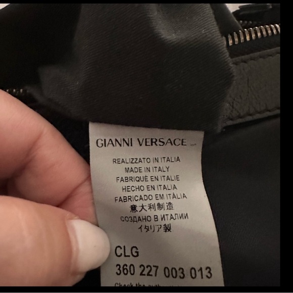 Authentic Versace unisex cross body messenger - Picture 6 of 6